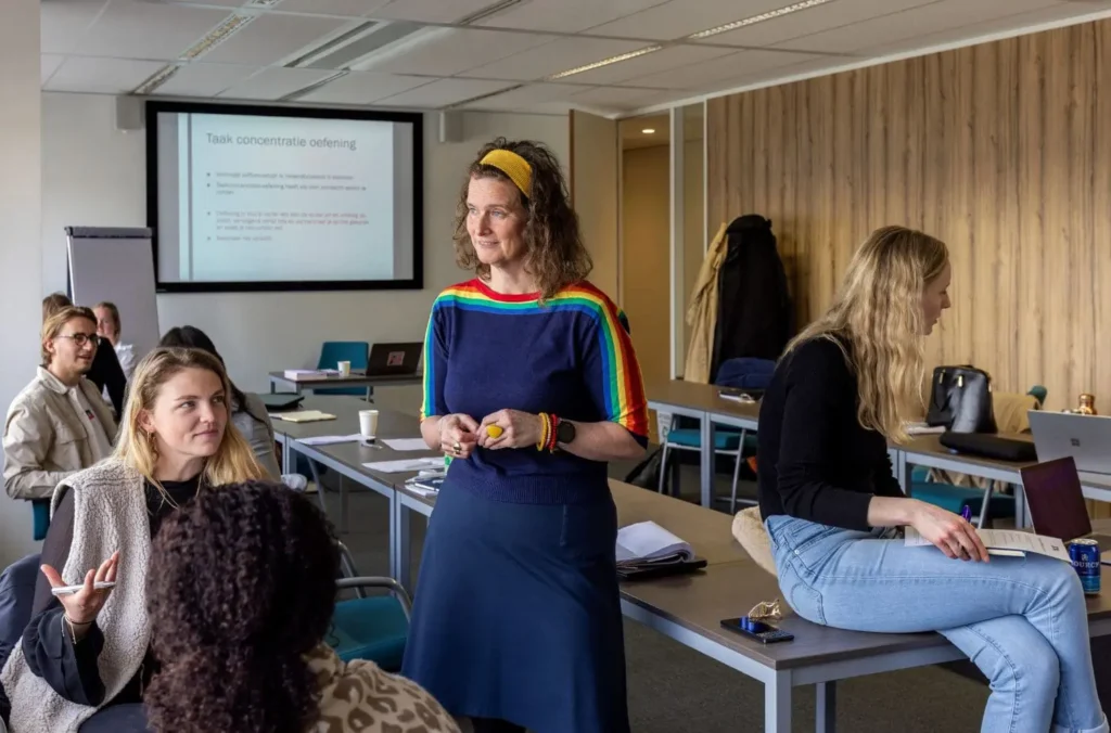 Workshop en training in vergaderzaal bij BCN vergaderlocatie Rotterdam